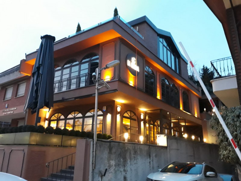 La Regina Cafe Restaurant